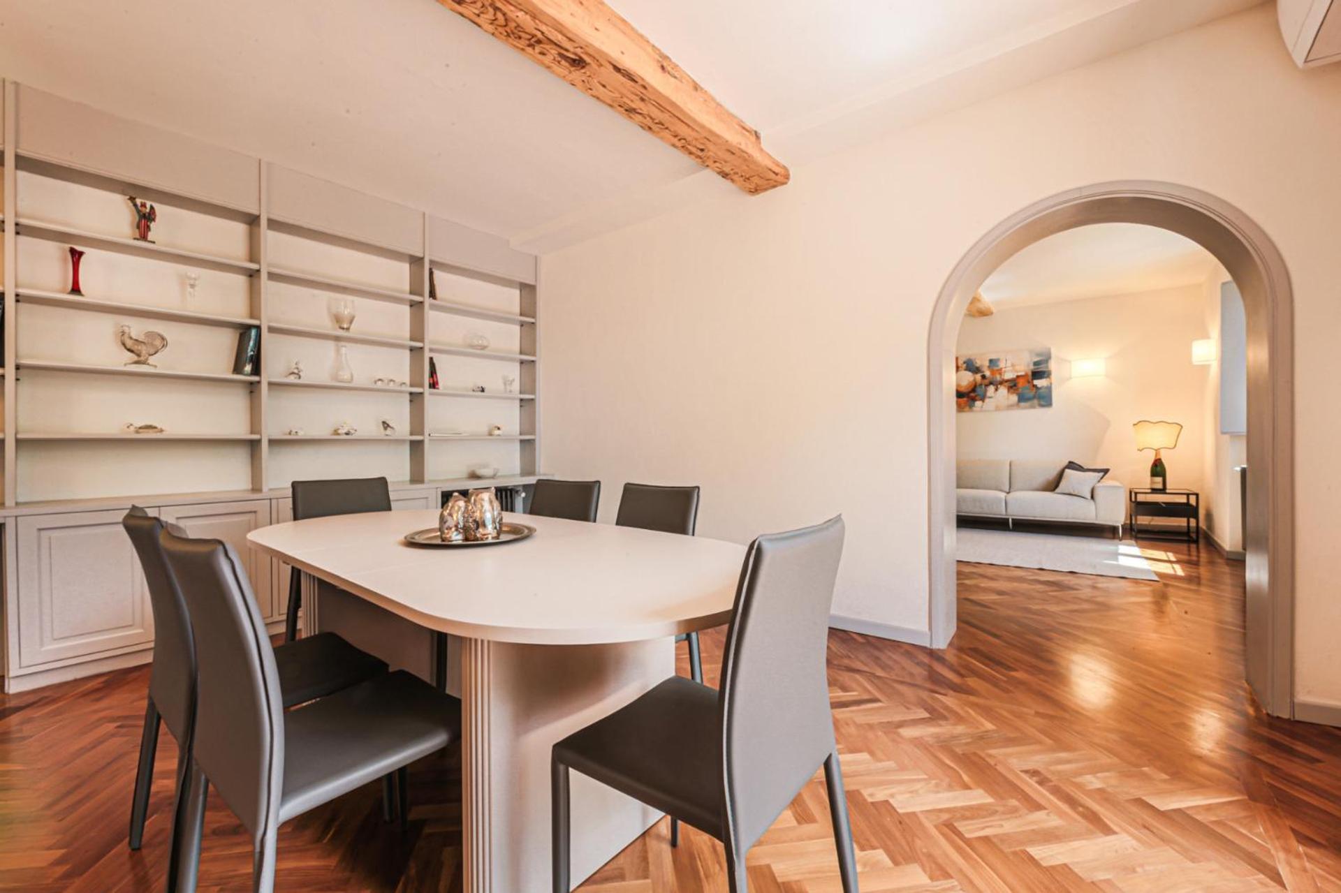 Apartment - Living In Oltrarno