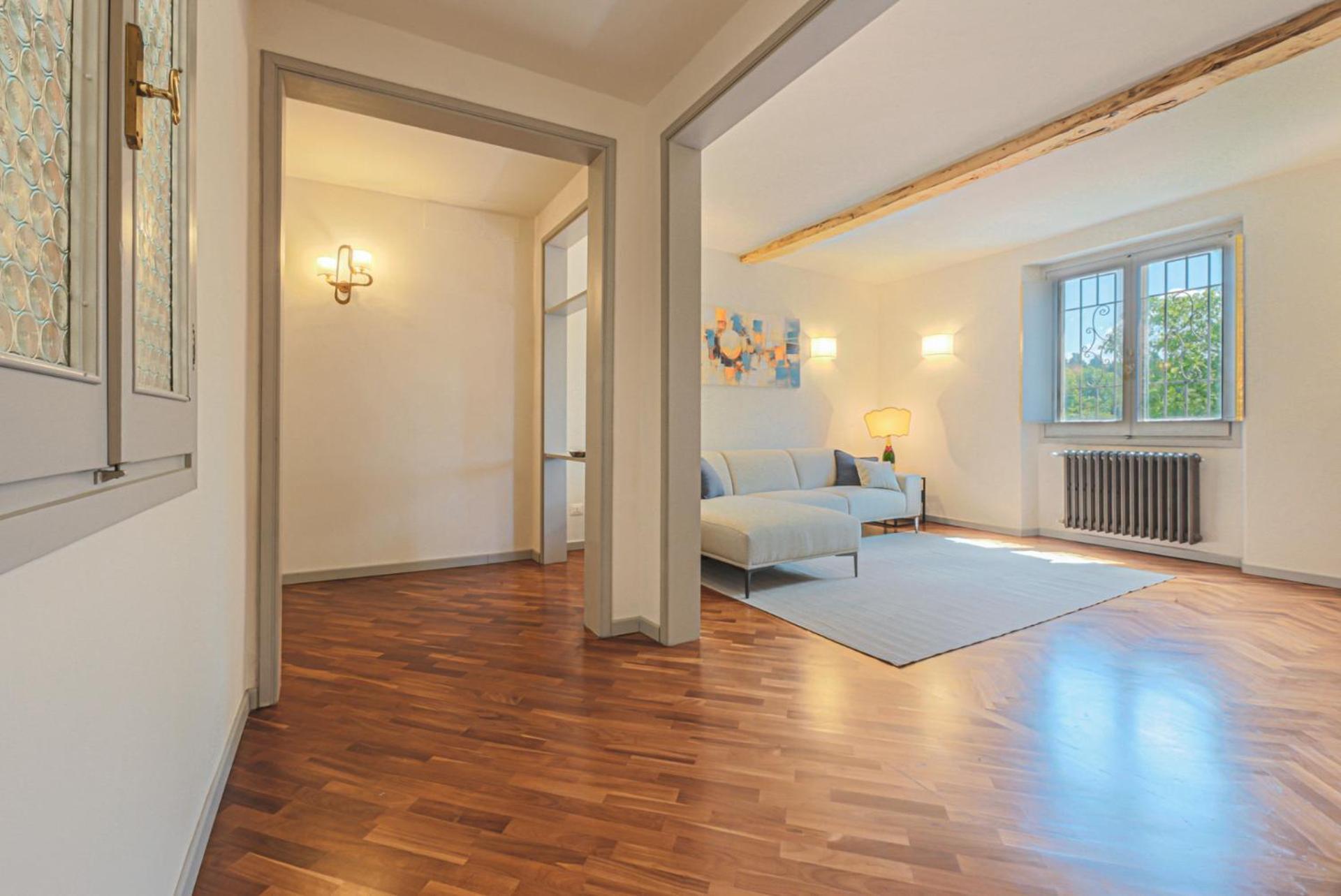 - Living In Oltrarno Apartment