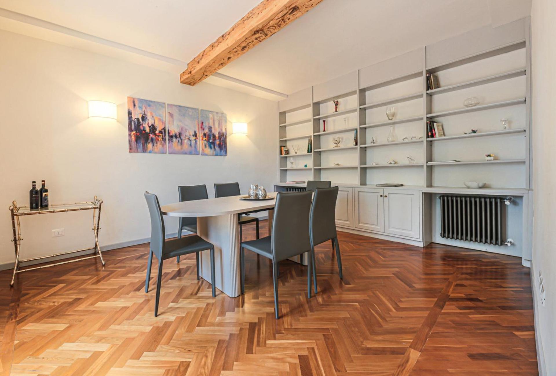 - Living In Oltrarno Apartment